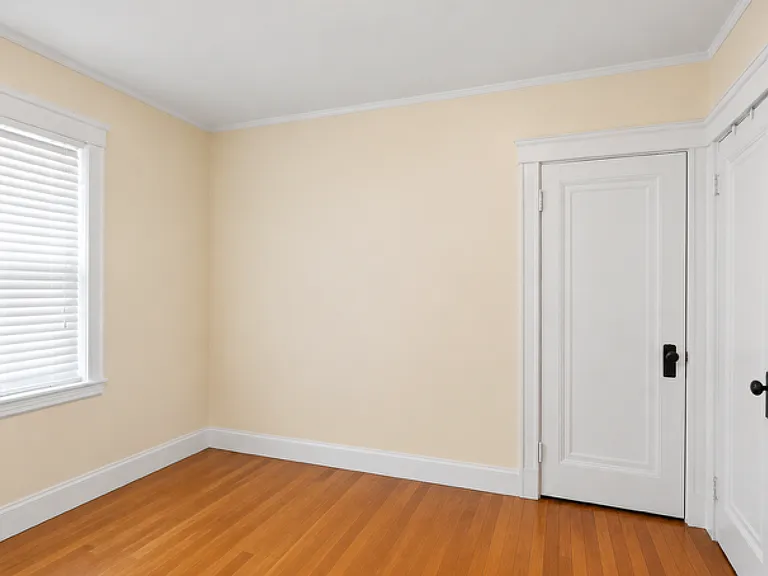 170 Walter St #2 — Photo 10