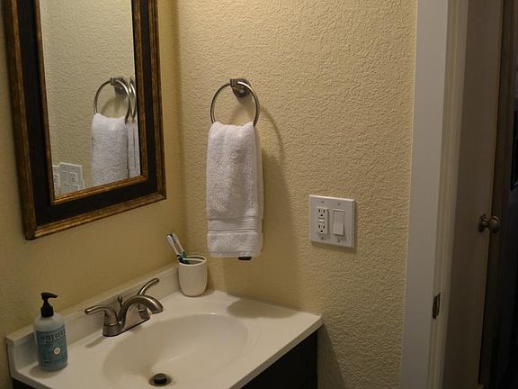 5th image of 120 S Pennsylvania St APT 101