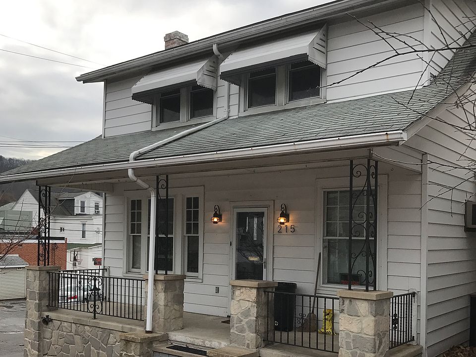 1st image of 215 N 18th St