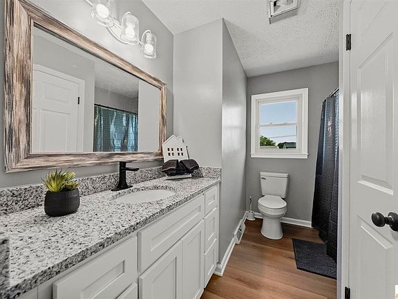 2nd image of 98 Moss Way