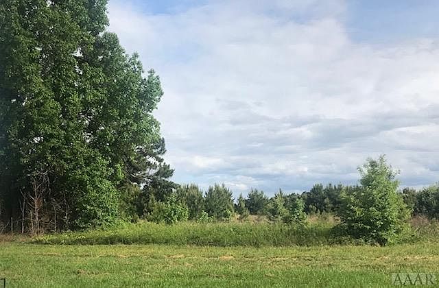 2nd image of 129 Emperor Landing Rd