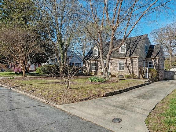 2nd image of 406 Westdale Pl