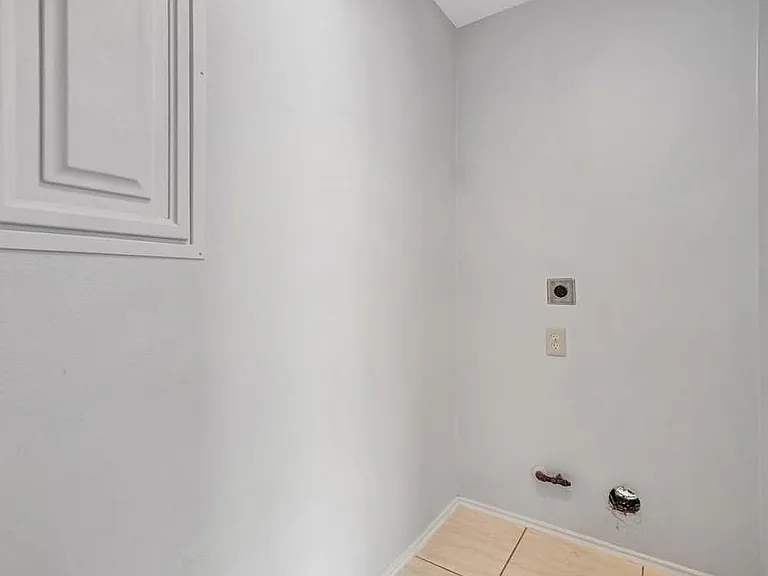 2927 Cypress Island Dr — Photo 17
