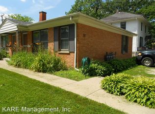 35 E North Ave APT 1, Lake Bluff, IL 60044