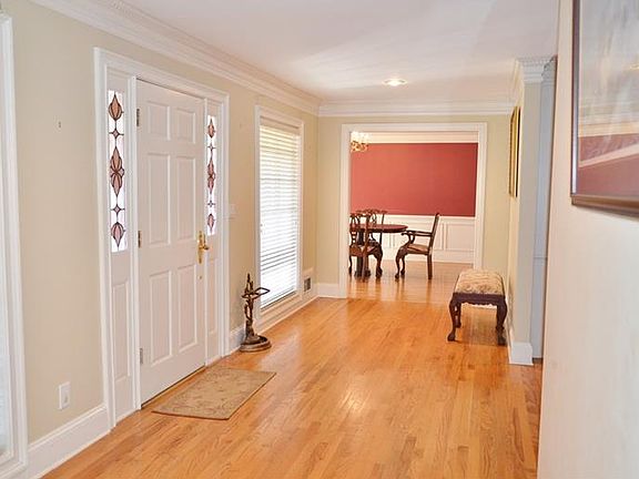 2nd image of 9585 Kingston Crossing Cir