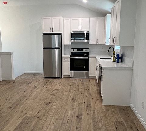 5th image of 160 W Orange St