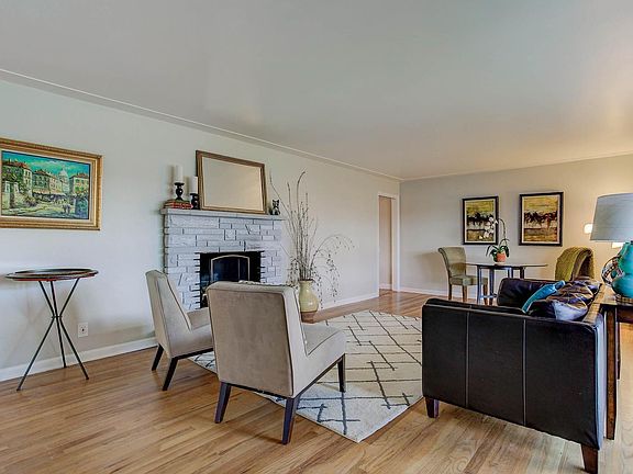 5th image of 2765 S Gaylord St
