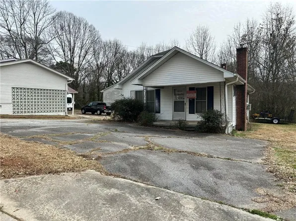300 Davis Ave, Toccoa, GA 30577