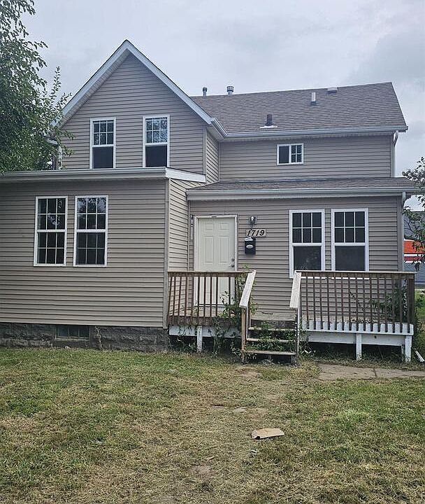 1st image of 1719 Sturdevant St
