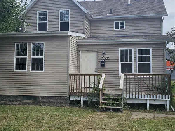 1719 Sturdevant St, Davenport, IA 52804