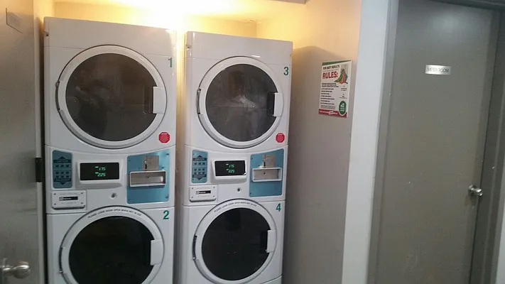 Rented by Nooklyn NYC LLC | media 23