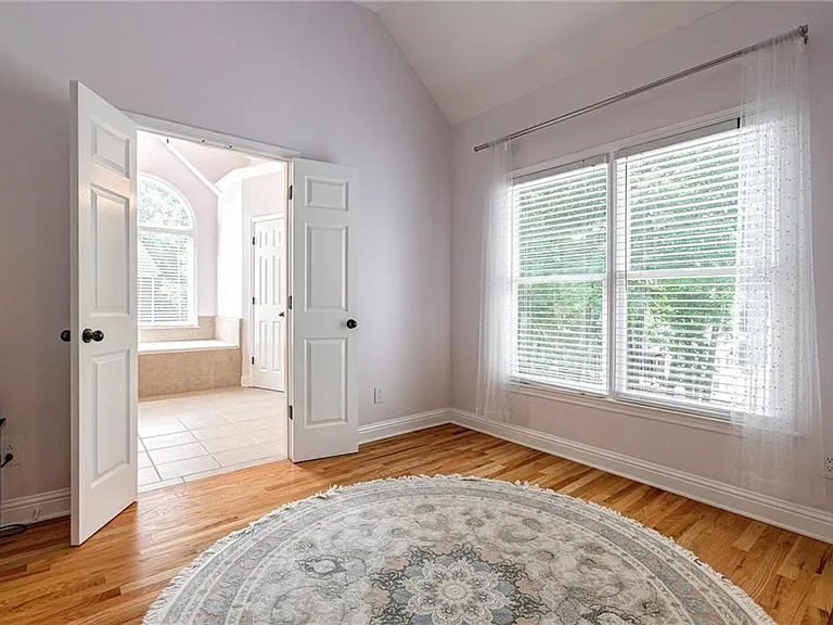 168 Highgrove Dr — Photo 33