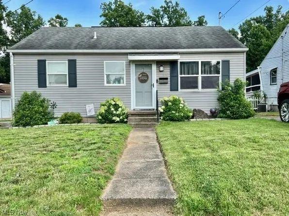 3102 10th Ave, Vienna, WV 26105