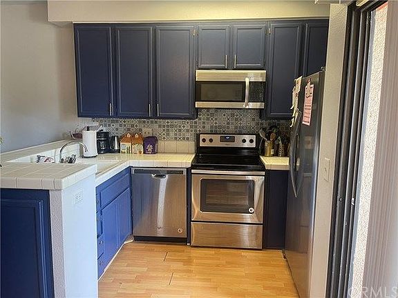 5th image of 941 W Carson St APT 226