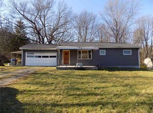 689 Bedford Rd, West Middlesex, PA 16159