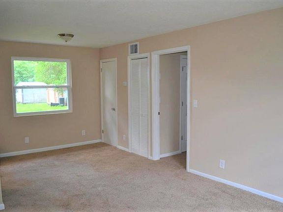 4th image of 2644 Townsend Blvd #B