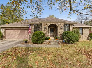 671 E Trakel Pl, Springfield, MO 65810