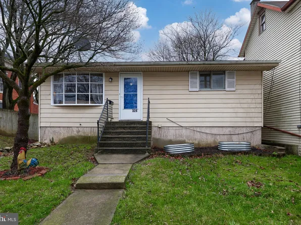 328 W High St, Womelsdorf, PA 19567