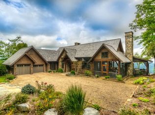 1922 Toxaway Dr, Lake Toxaway, NC 28747