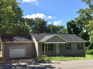 223 Hillside Rd, Oak Ridge, TN 37830