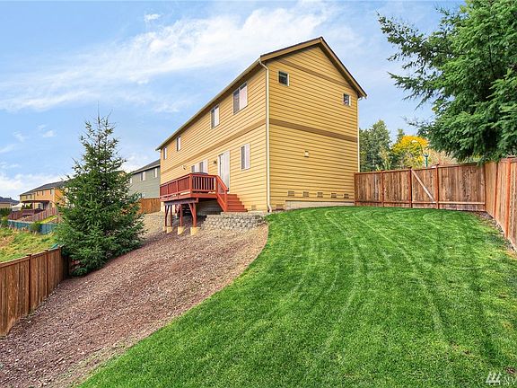 3rd image of 4211 Goldcrest Dr NW