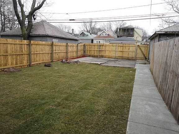 4th image of 7217 S Winchester Ave