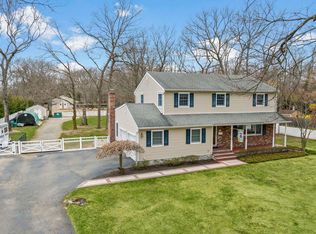 14 Hillside Avenue, Saint James, NY 11780