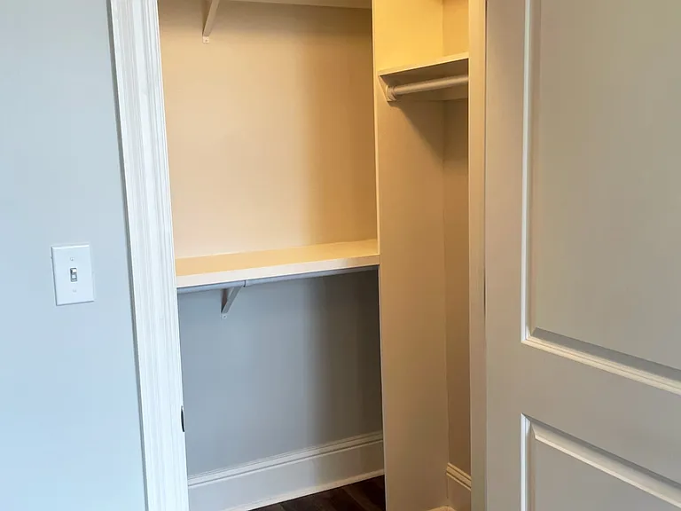 2061 S Chippewa St — Photo 12