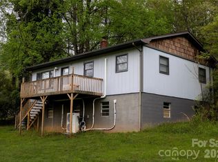 57 Gribble Rd, Franklin, NC 28734