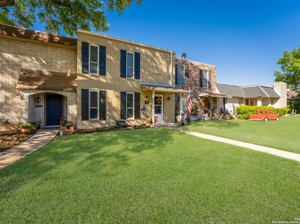 146 Amistad, Universal City, TX 78148