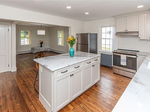 3rd image of 6 Westwood Avenue