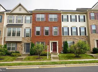 9538 Smithview Pl, Lanham, MD 20706