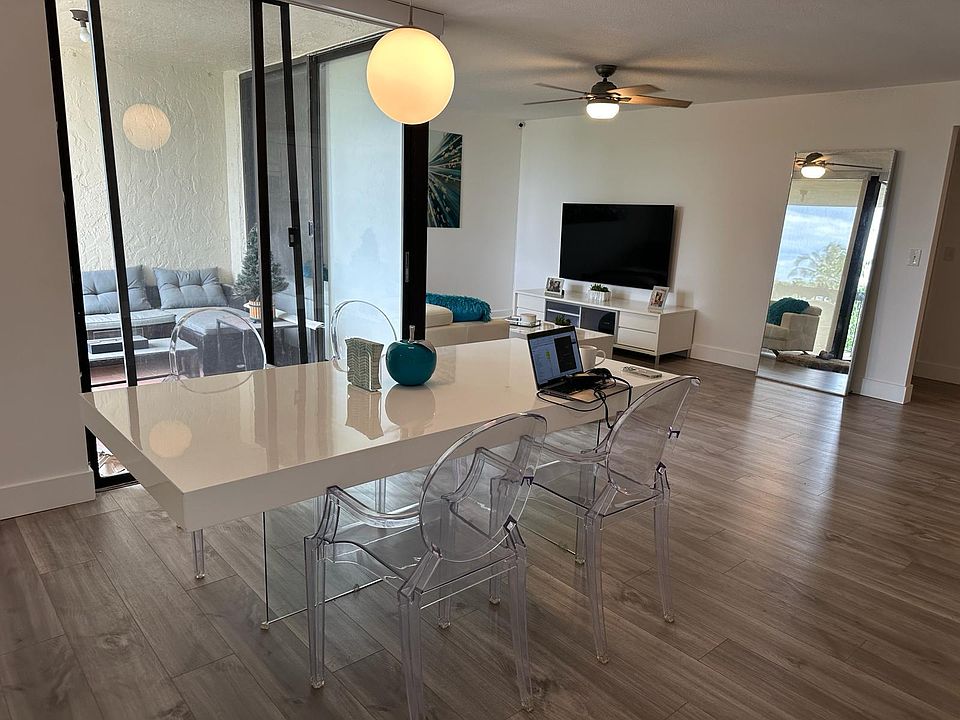 1st image of 825 Egret Cir APT 303