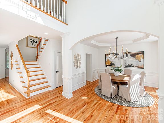 4th image of 2910 Providence View Ln