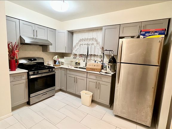 5th image of 112 North Ave Floor 2