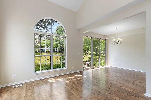 600 Woodhaven Dr — Photo 12