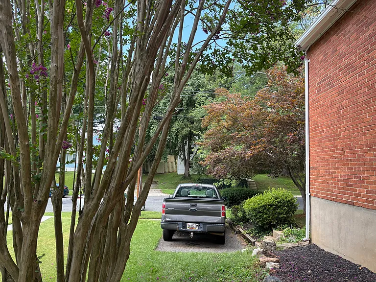 13307 Grenoble Dr — Photo 25