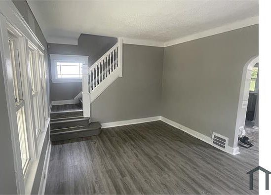 1st image of 3577 E 133rd St