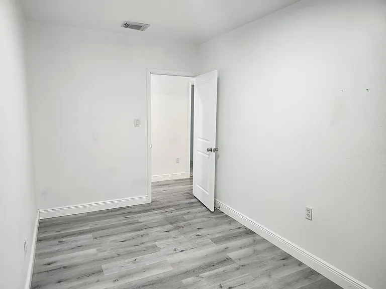 6263 Hoffner Ave #6265 — Photo 30