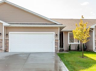 6595 SE Sweetgrass Ln, Pleasant Hill, IA 50327