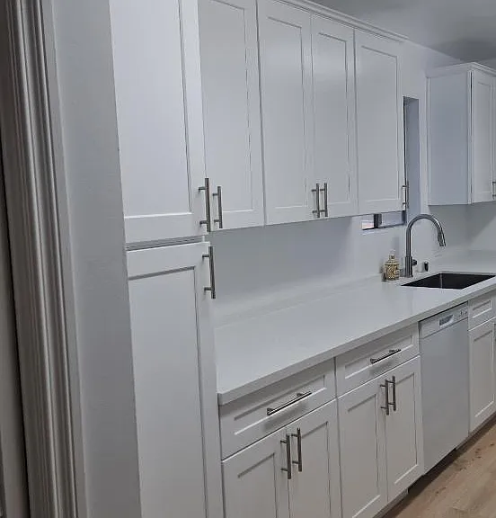 17501 Victory Blvd — Photo 6