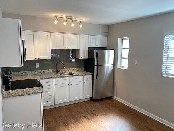 5th image of 42 Davis Blvd APT 3