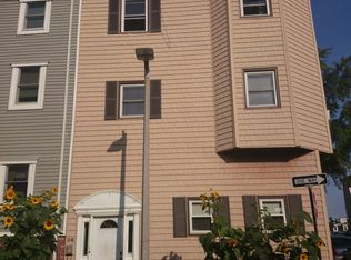 36 Elm St, Charlestown, MA 02129