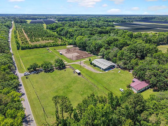 3rd image of 163 Keans Neck Rd