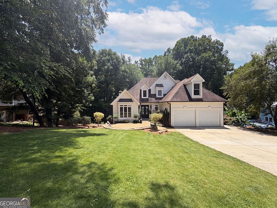 1st image of 2299 Camden Dr SW