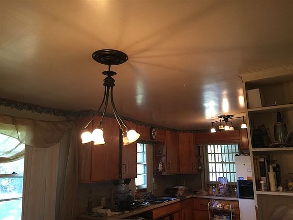 5th image of 316 W Dinehart Ave