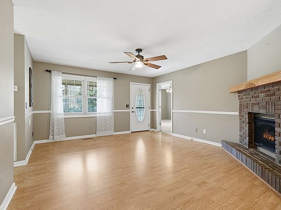 4th image of 241 Twelve Point Rd