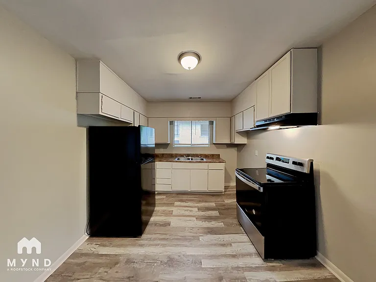 4813 Court M — Photo 3