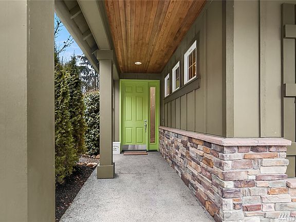 2nd image of 2377 23rd Ln NE