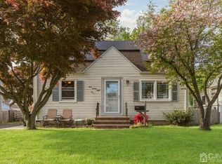 428 Edgeworth St, Middlesex, NJ 08846